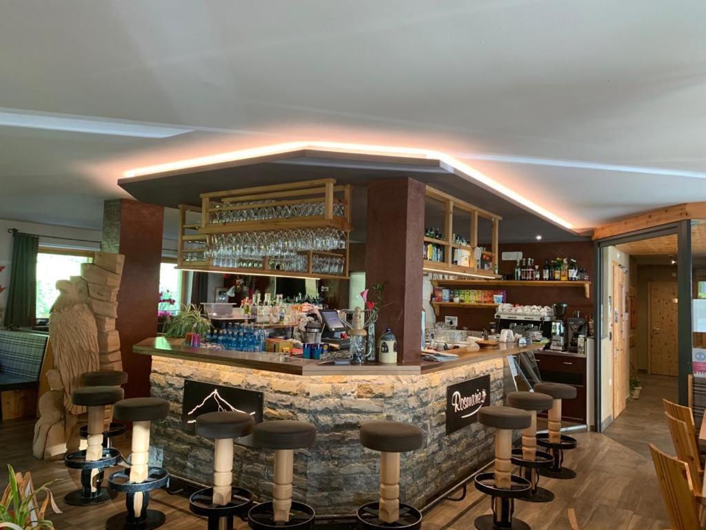 Hotel Restaurant Rosmarie 프펠데르스 외부 사진